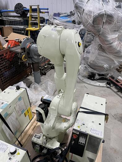 Used KAWASAKI RS020N 6 AXIS 20KG X 1725MM REACH ROBOTS WITH E01 CONTROLLERS AND CUBIC S