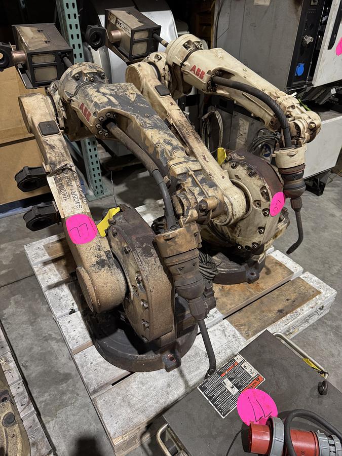 Used Used Dual Arm ABB IRB 1600ID 4/1.5 Mig Welding Robot SN 105407 New 2017 2 Arms Master Slave One Price