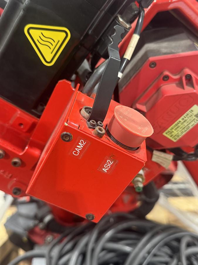 Used FANUC M-20iA/35M HIGH INERTIA 6 AXIS ROBOT R-30iB  35 KG X REACH 1,813 MM