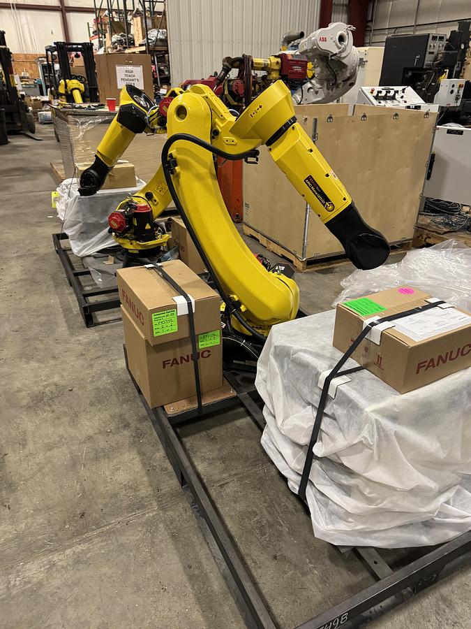 FANUC ARCMATE 120iD 6 AXIS ROBOT WITH R-30iB PLUS CONTROLLER, NEVER IN PRODUCTION, LIKE NEW