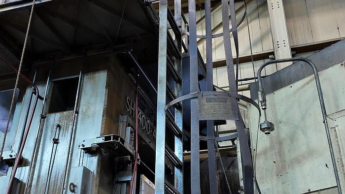 Used WILLIAMS & WHITE 400 TON HYDRAULIC PRESS GIB GUIDED 48" X 48" BED & RAM