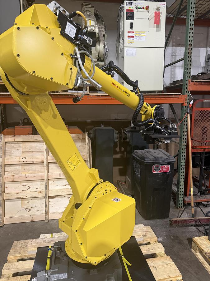 Used Used Fanuc M-710iC/45M 6 Axis Industrial Robot With R-30iB Plus Controller
