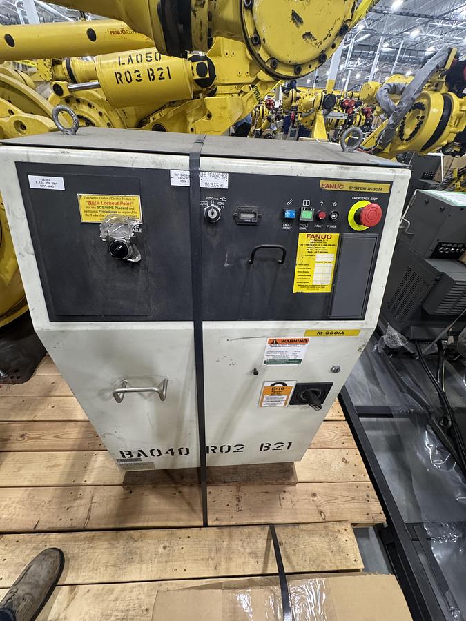 Used FANUC M900iA/400L 6 AXIS ROBOT WITH R-30iA CONTROL FOR SALE