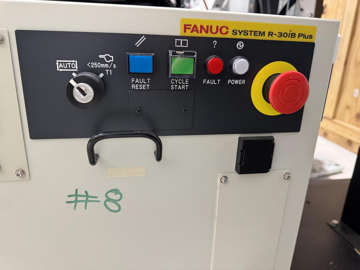 Used FANUC M-20iD/25 ROBOT WITH R-30iB PLUS CONTROLLER, PENDANT, CABLES.  NEVER IN PRODUCTION!