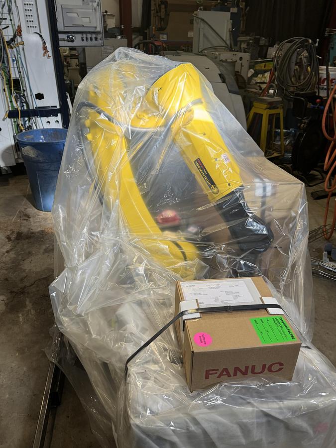 FANUC ARCMATE 120iD WITH R-30iB PLUS WITH 2 AUX AXIS DRIVES AND MOTORS