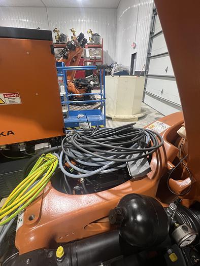 Used KUKA KR 150 R3700 ULTRA K 6 AXIS ROBOT, KR C4 NA CONTROLLER, QUICK DISCONNECT END EFFECTOR