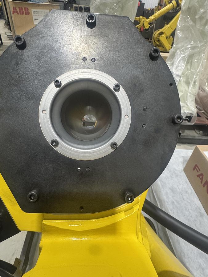 NEVER USED FANUC ARCMATE 100iD/10L, R-30iB PLUS CONTROLLER, PENDANT, AND CABLES