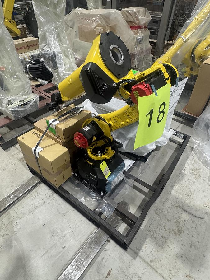 NEVER USED FANUC ARCMATE 100iD/10L, R-30iB PLUS CONTROLLER, PENDANT, AND CABLES