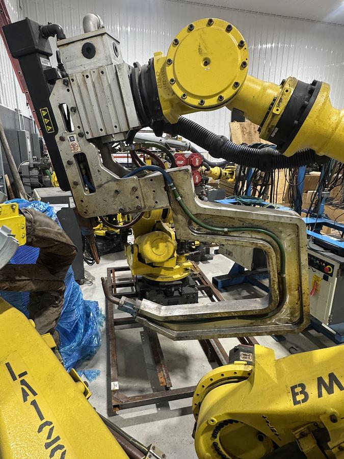 Used FANUC R-2000iB/210F 6 AXIS ROBOT WITH R-30iA CONTROL FOR SALE