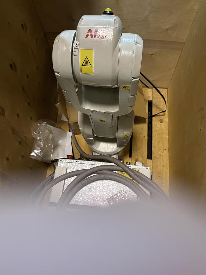Used ABB IRB 1200-5/0.9 SIX AXIS ROBOT WITH IRC5 CONTROLLER LIKE NEW 0 HOURS