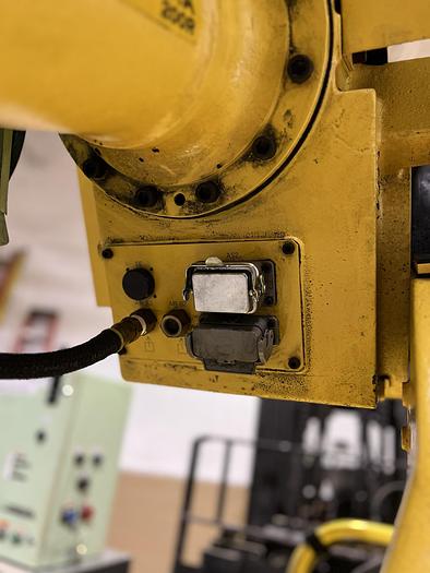 Used FANUC R2000iA/165R CNC 6 AXIS ROBOT W/RJ3IB CONTROL