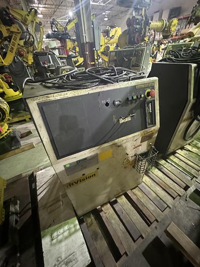 Used FANUC S500i 6 AXIS CNC ROBOT WITH RJ3 CONTROLLER PAYLOAD 15 KG X 2739 MM REACH