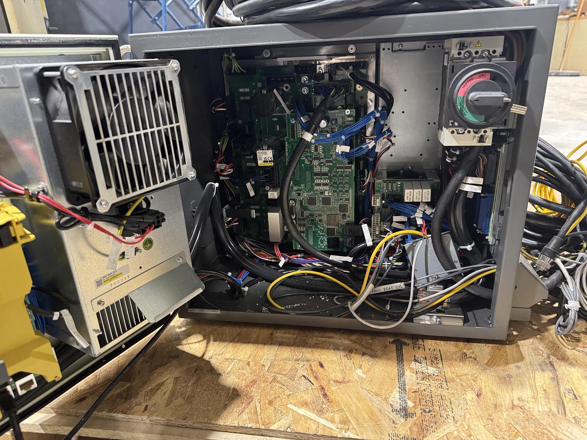 Used FANUC M-10iD/12 6 AXIS ROBOT WITH R-30iB PLUS CONTROLLER, TEACH PENDANT, AND CABLES