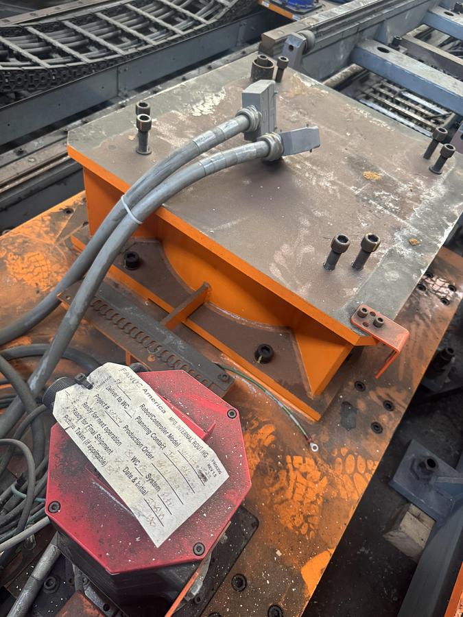 Used FANUC M900 CAPACITY GEN VI 28' OVERALL LENGTH RTU WITH FLEX CABLES