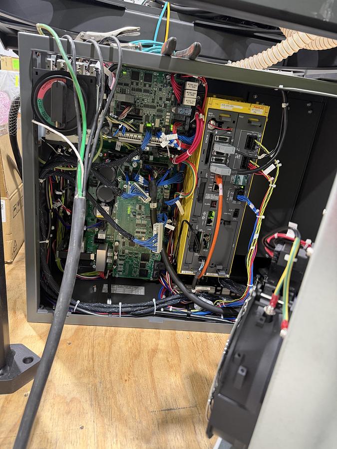 Used FANUC M-20iD/35 Robot, R-30iB Plus Control, Used, 2021
