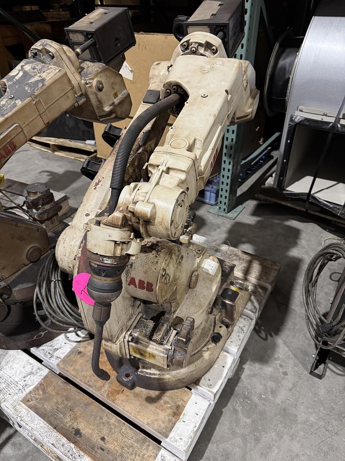 Used Used Dual Arm ABB IRB 1600ID 4/1.5 Mig Welding Robot SN 105407 New 2017 2 Arms Master Slave One Price