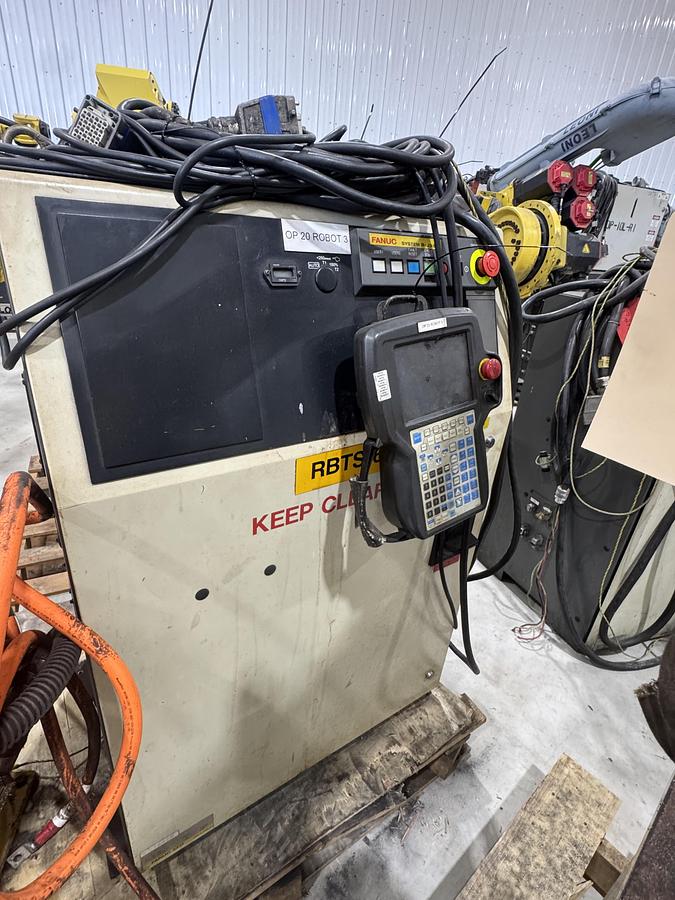 Used FANUC ARC MATE 100iBe 6 AXIS MIG WELDING ROBOT WITH R-J3iB CONTROLLER