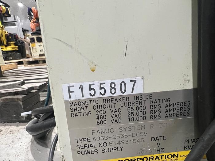 Used FANUC R2000iB/200R WITH R30iA CONTROLLER