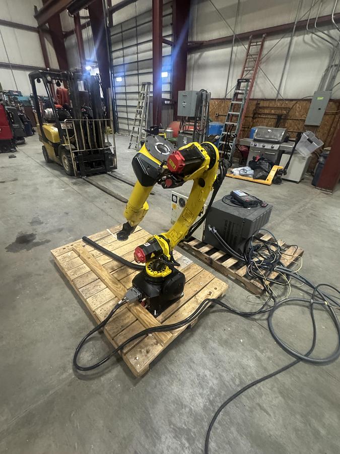 Used FANUC M-10iD/8L ROBOT WITH R30iB PLUS CONTROLLER, PENDANT, AND CABLES