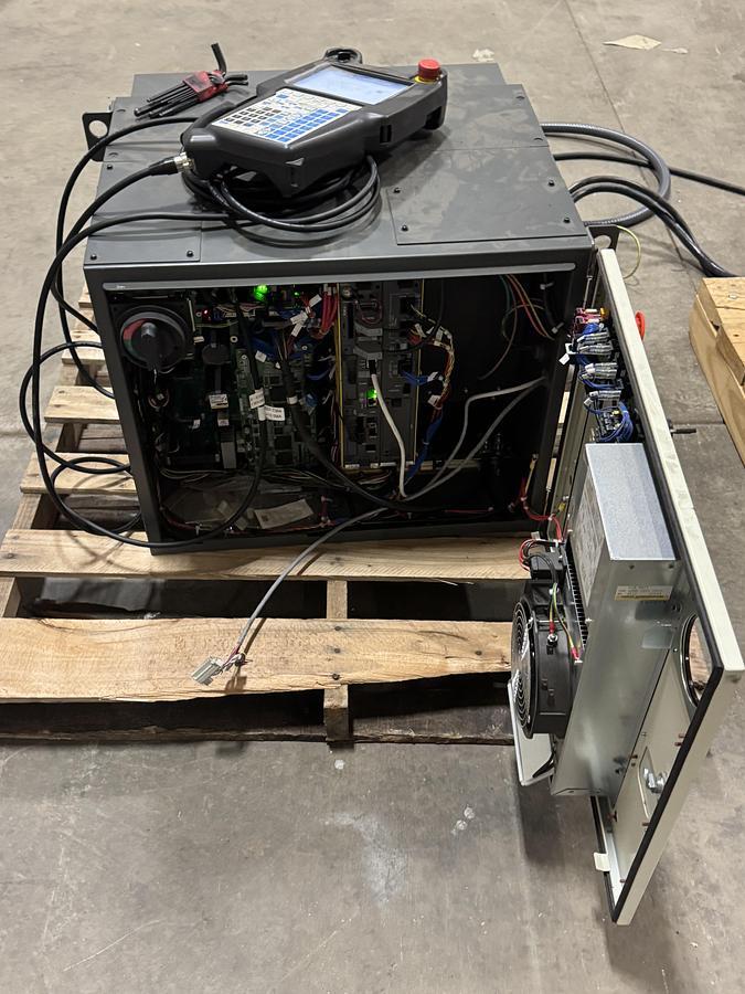 Used FANUC M-10iD/8L ROBOT WITH R30iB PLUS CONTROLLER, PENDANT, AND CABLES