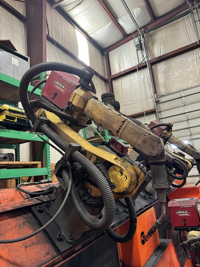 Used GENESIS SYSTEM 3X DUAL TRUNION MIG WELDING CELL WITH 2 ARC MATE 100iC R-30iB ROBOTS