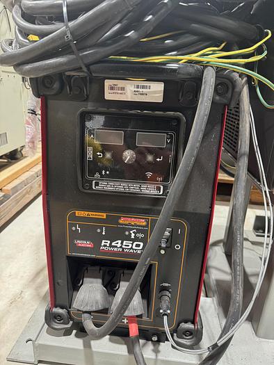 Used FANUC ARC MATE 120iD/12L, DUAL ARM, NEVER USED, R30iB PLUS, LINCOLN R450 WELDING POWER SUPPLY, TILT TURN POSITIONER
