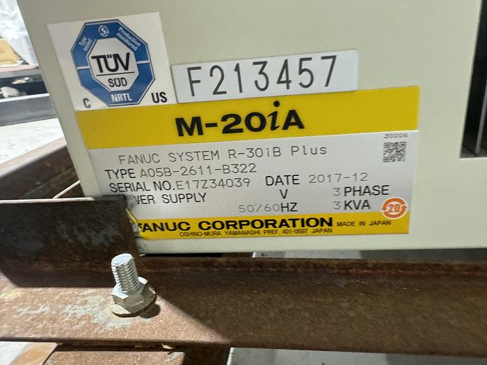 Used FANUC M-20iA/35M 6 AXIS ROBOT WITH R-30iB PLUS CONTROL WITH 4 HOURS USE PAYLOAD 35 KG X 1813 MM REACH