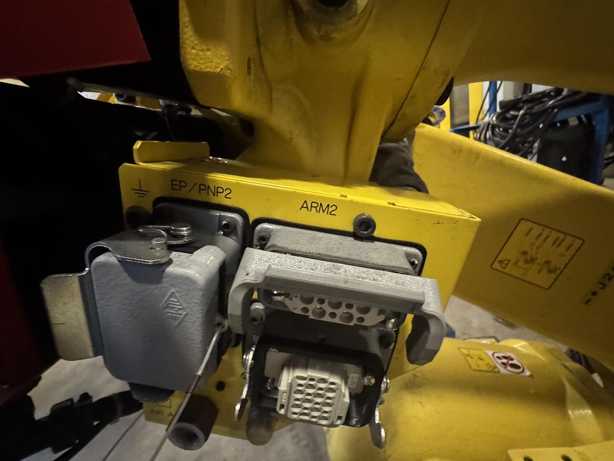 Used USED FANUC R-2000iC/210F 6 AXIS ROBOT R-30iB PLUS FOR SALE