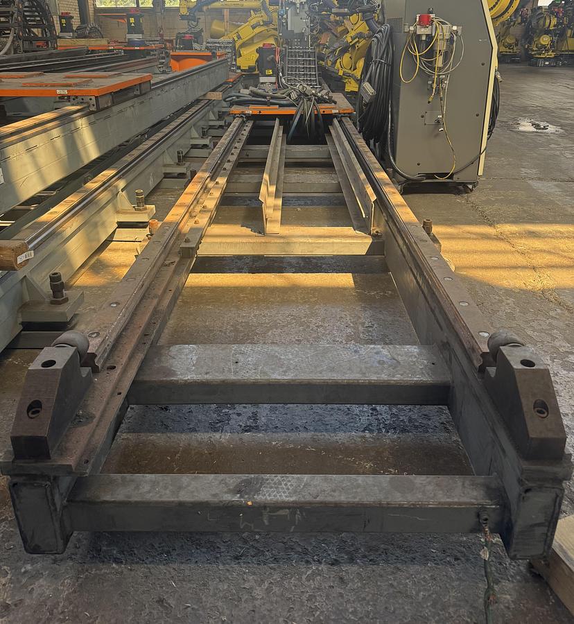 Used FANUC M-900 CAPACITY GEN VI 28' OVERALL LENGTH RTU WITH FLEX CABLES