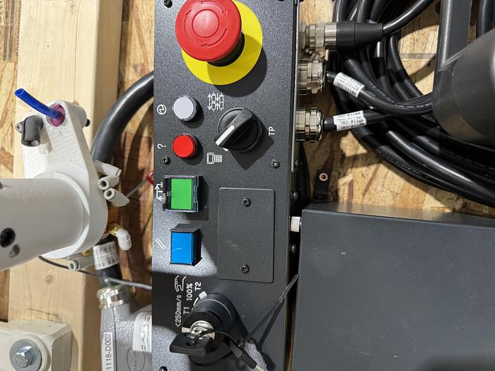 FANUC SR-20iA 4 AXIS SCARA ROBOT WITH R-30iB PLUS COMPACT CONTROLLER NEW NEVER USED