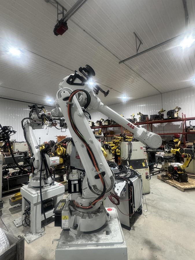 Used ABB IRB 4600-40/2.55 ROBOT 6 AXIS WITH IRC5 CONTROLLER NEW 2023 LIKE NEW