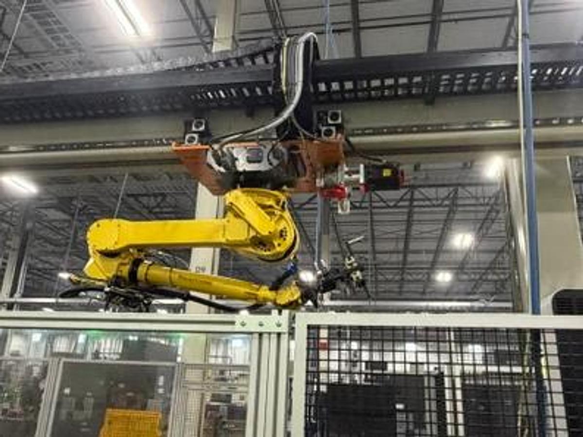 Used GUDEL GANTRY SYSTEM FOR UNDER MOUNT FANUC M-710IC SERIES ROBOT 108' TRAVEL 2023!