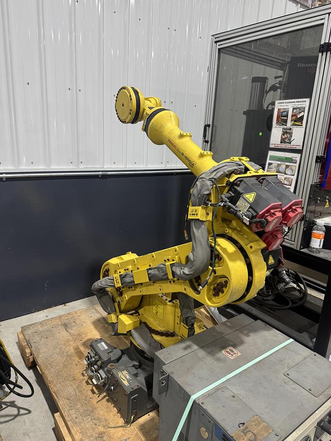 Used FANUC R-1000iA/100F 6 AXIS ROBOT WITH R-30iB PAYLOAD 100KG X REACH 2,230 MM