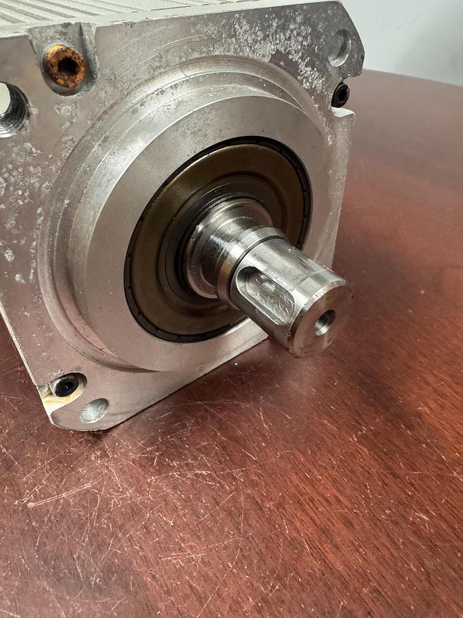 Used ABB ENGINEERING MUGU-510198 MOTOR UNIT GEAR UNIT