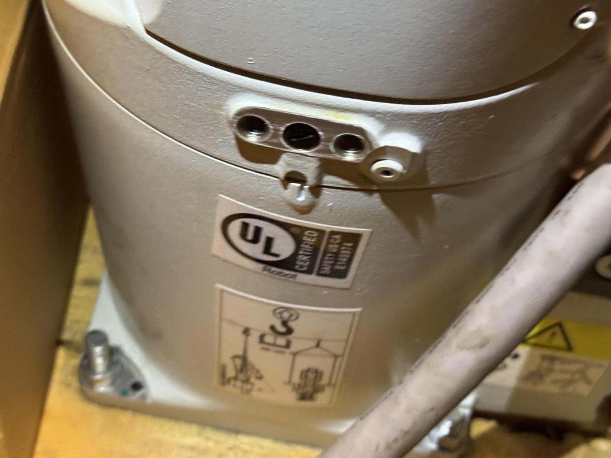 Used ABB IRB 1200-5/0.9 SIX AXIS ROBOT WITH IRC5 CONTROLLER LIKE NEW 0 HOURS