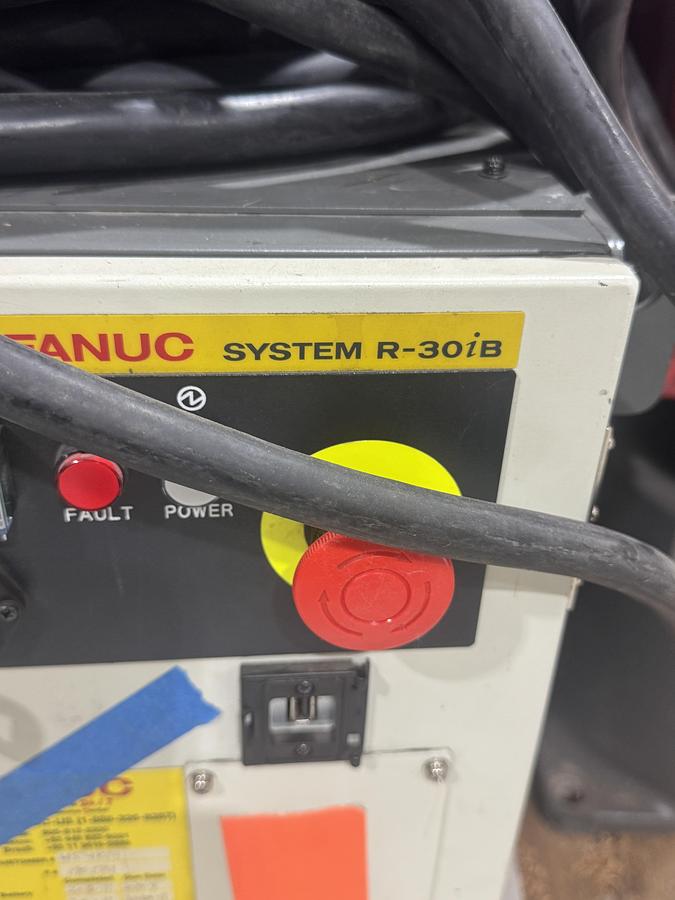 Used FANUC M-20iA/35M HIGH INERTIA 6 AXIS ROBOT R-30iB  35 KG X REACH 1,813 MM