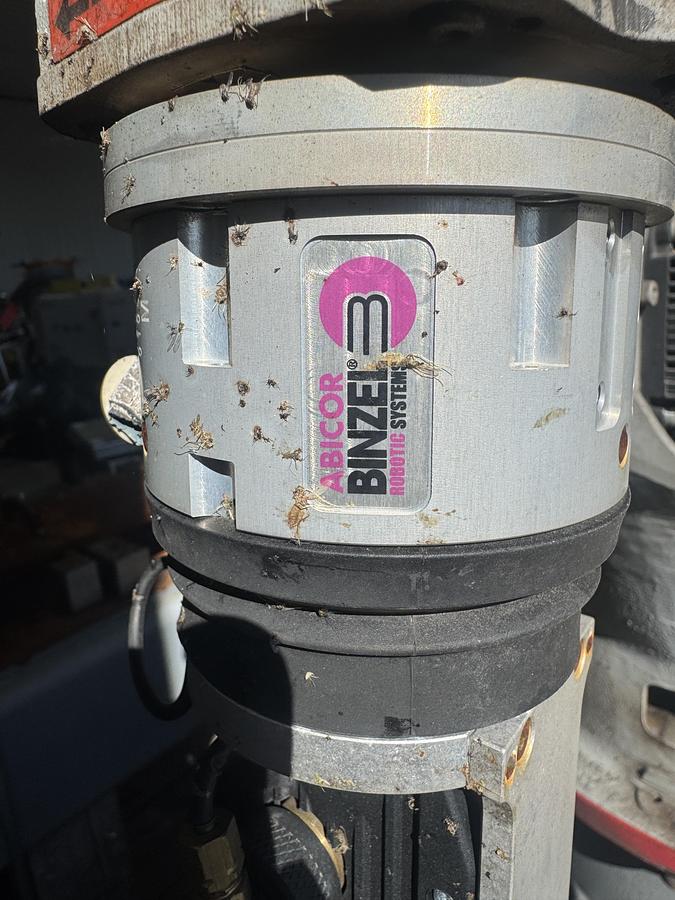 Used MOTOMAN EA1900N MIG WELDING CELL WITH TRUNNION AND 7TH AXIS RTU FOR SALE