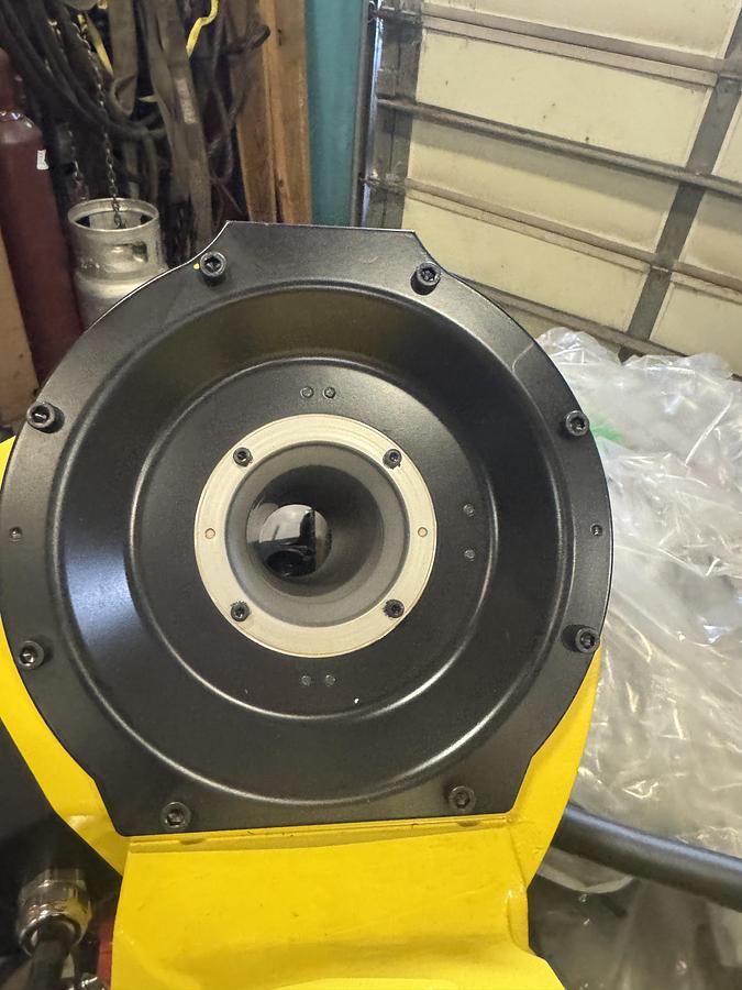 FANUC ARCMATE 120iD WITH R-30iB PLUS WITH 2 AUX AXIS DRIVES AND MOTORS