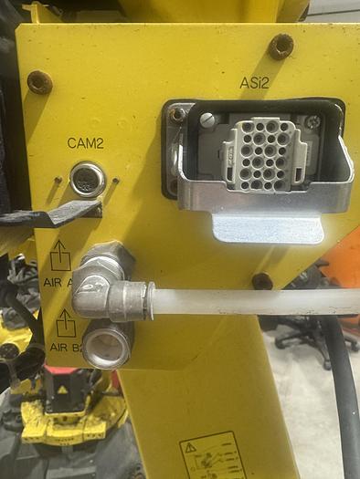 Used FANUC R-2000IC/165F 6 AXIS ROBOT WITH R-30iB CONTROLLER