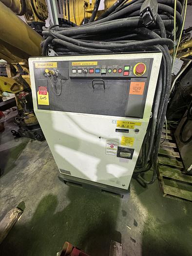 Used FANUC S500i 6 AXIS CNC ROBOT WITH RJ3 CONTROLLER PAYLOAD 15 KG X 2739 MM REACH