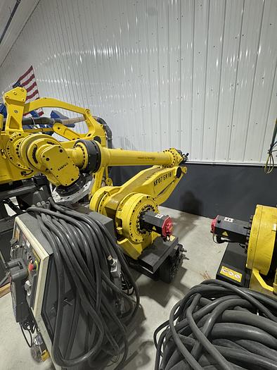 Used FANUC M-900iA/260L 6 AXIS HEAVY DUTY LONG REACH ROBOT WITH FANUC R30iA CONTROLLER