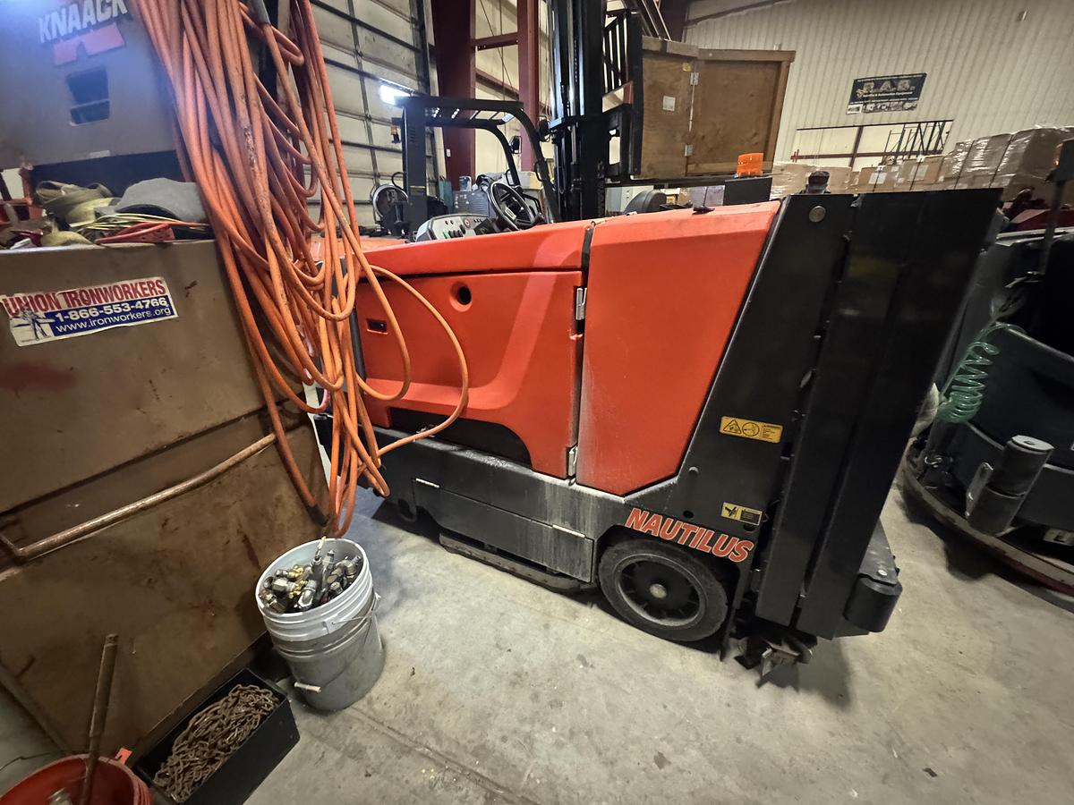 Used NAUTILUS POWER BOSS FLOOR SCRUBBER LP GAS POWERED KUBOTA WG1605L