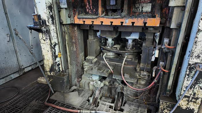 Used WILLIAMS & WHITE 400 TON HYDRAULIC PRESS GIB GUIDED 48" X 48" BED & RAM