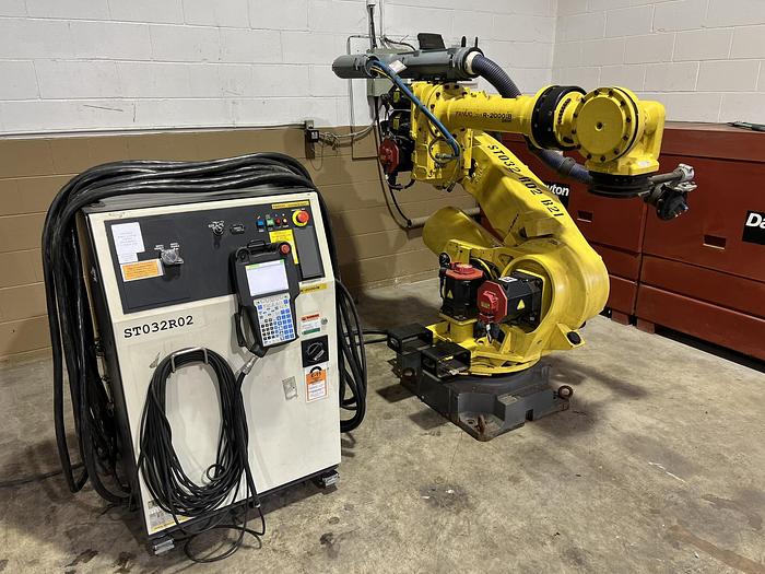Used FANUC R2000iB/250F WITH R30iA CONTROLLER, CLEANED AND TESTED, ONLY 1,398 HOURS