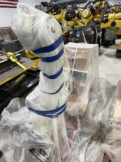 Kawasaki RS010L A 6 Axes Robot with Kawasaki E01 Controller, 10kg x 1925mm Reach, Never Used