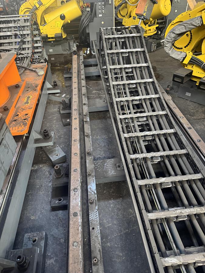 Used FANUC M-900 CAPACITY GEN VI 28' OVERALL LENGTH RTU WITH FLEX CABLES