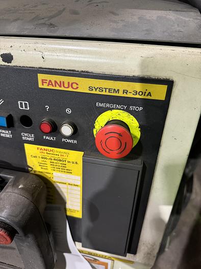Used FANUC M-900iA/600 6 AXIS ROBOT WITH R-30iA CONTROLLER