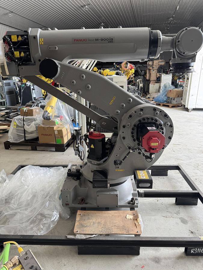 Used Used Fanuc M-900iB/280 6 Axis Industrial Robot With R-30iB Control