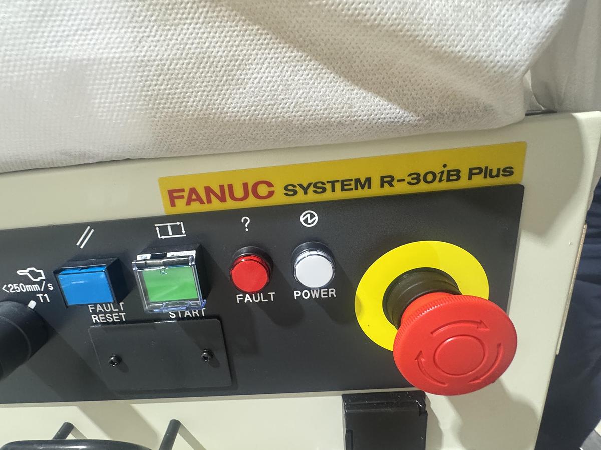 FANUC M-710iC/20L ROBOT WITH R-30iB PLUS CONTROLLER, NEW NEVER USED