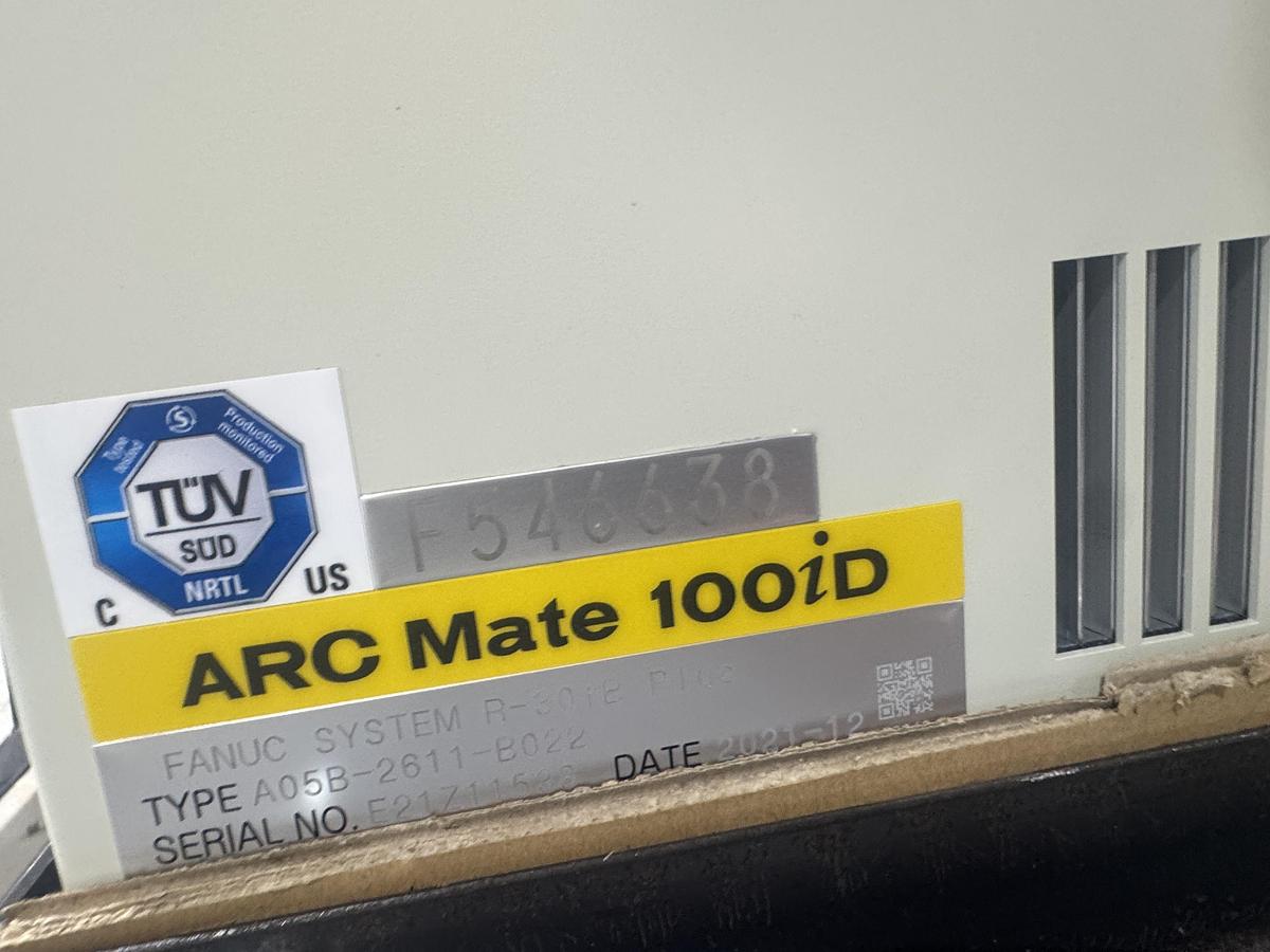 NEVER USED FANUC ARCMATE 100iD/10L, R-30iB PLUS CONTROLLER, PENDANT, AND CABLES